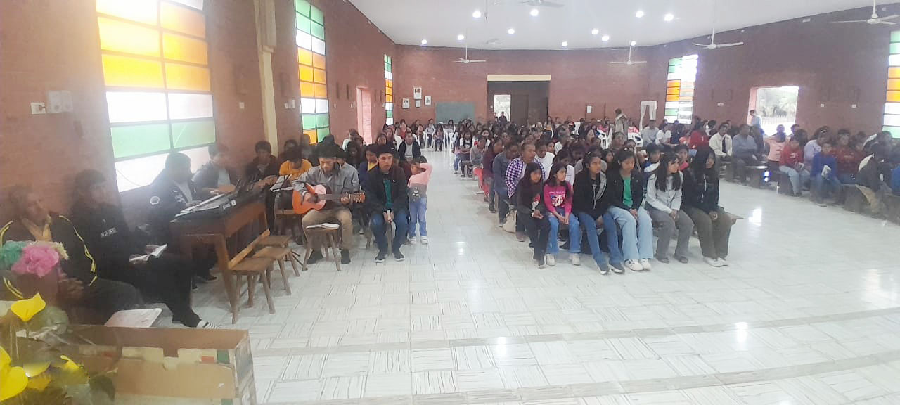 Clausura del Retiro Espiritual de los Grupos Juveniles — Parroquia San Leonardo Fischat